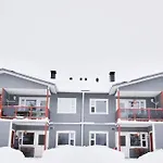 Kuukkeli Apartamento *