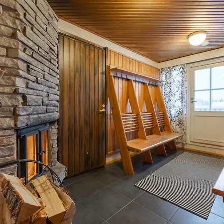 Kuukkeli Apartament *